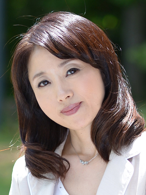 聖子（52歳） 調教された販売員